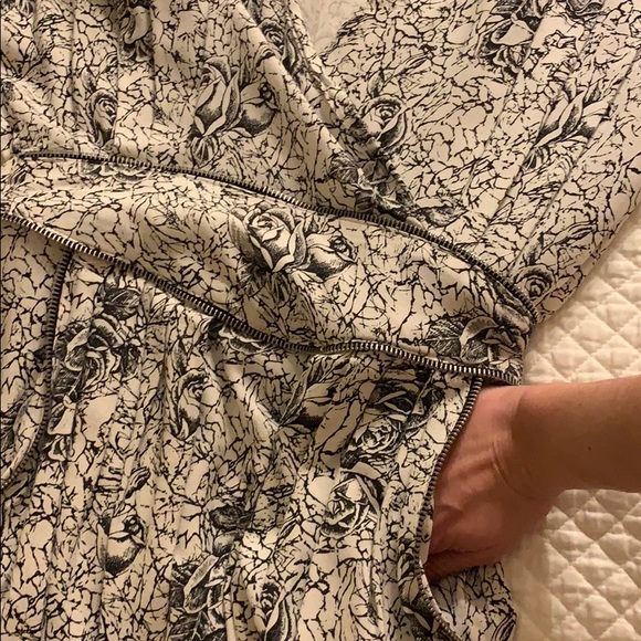 Evil Twin - Black and White Rose 🌹 Mini Dress - Picture 7 of 8